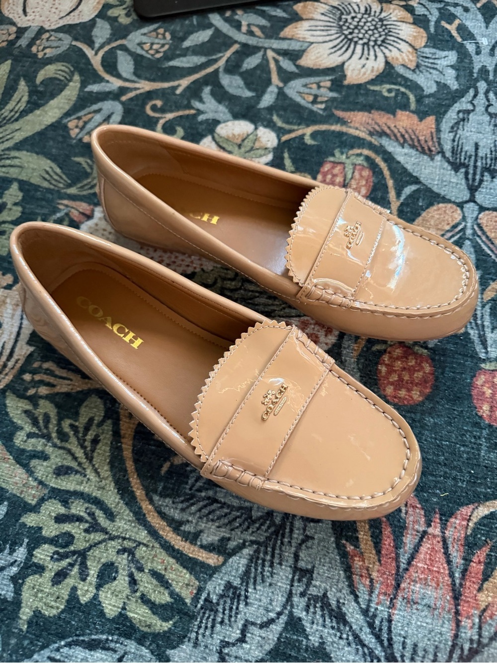 Coach Odette Patent Leather Loafer Blush Size 7.5